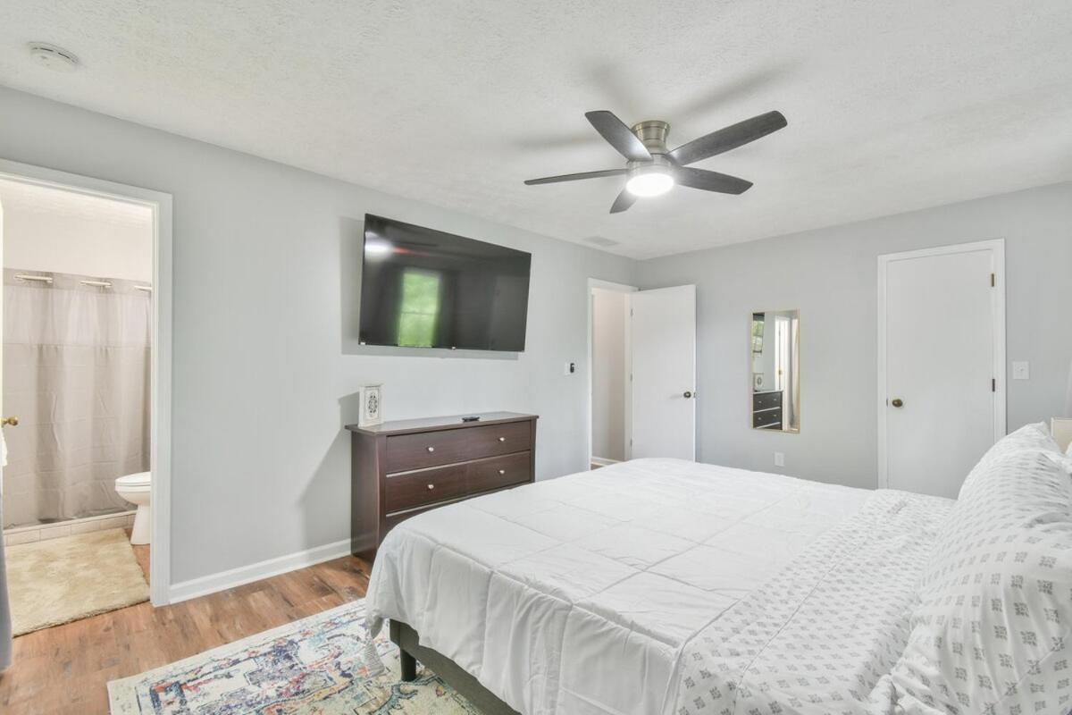 Cozy Home With Arcade, Ping Pong & Fenced Backyard Lawrenceville Exterior photo