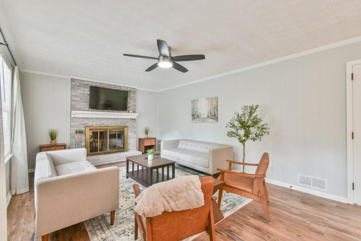 Cozy Home With Arcade, Ping Pong & Fenced Backyard Lawrenceville Exterior photo