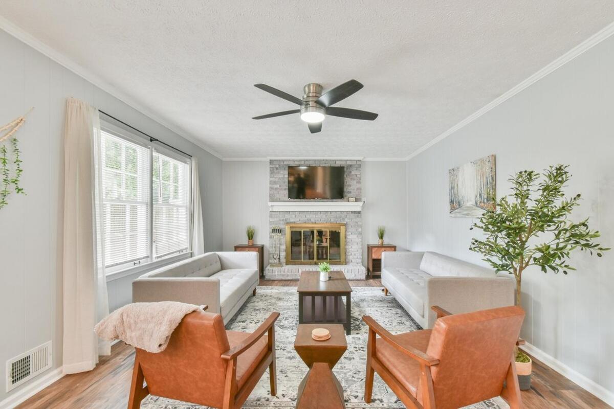 Cozy Home With Arcade, Ping Pong & Fenced Backyard Lawrenceville Exterior photo